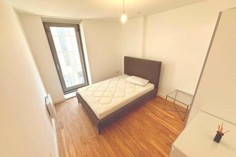 Michigan Point Tower, 9 Michigan Avenue, Salford, Greater Manchester, M50 photo 5