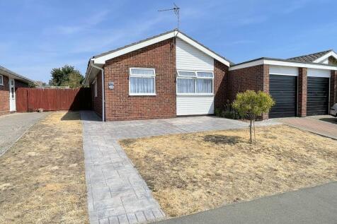 Pyefleet Close
