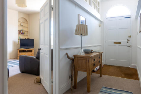 Flat 1 Stella Maris 15 Entrance Hall 25 South Town
