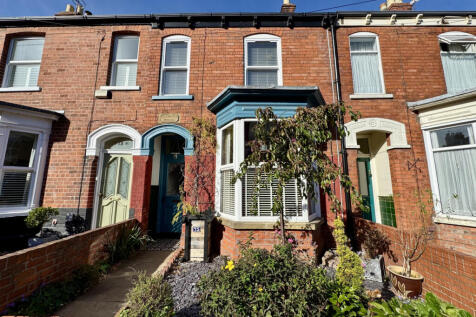 2 Bedroom Mid Terrace House - For Sale