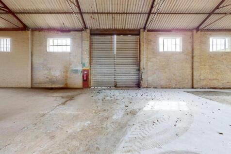 Tractor-Shed-Court-Farm-Church-Street-Photo-1-Defu