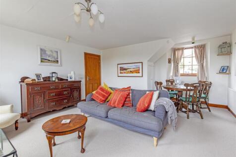 Reception Room-3.jpg