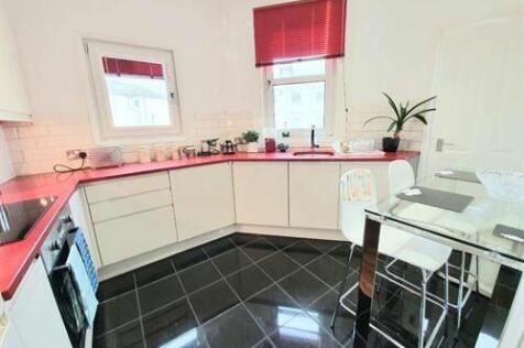 Chiswick Place, Eastbourne photo 3