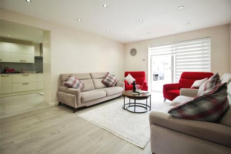 Harold Gardens, Wickford, Essex, SS11 photo 5