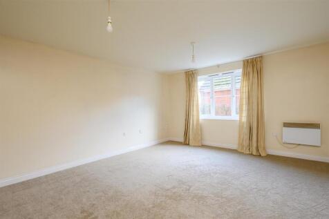 LIVING ROOM 1