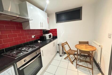 Noor Court, 49 Raven Row, E1 photo 4
