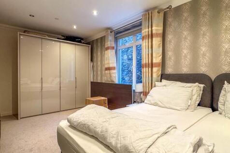 45 Majestic Apartments, Onchan (15).jpg