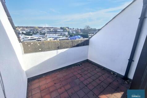 Top Flat , Falmouth Marina, North Parade, TR11 2TD photo 3