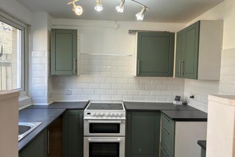 62 Greatmeadow kitchen.jpeg