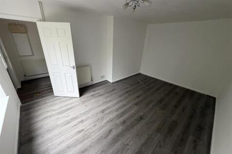 Sundon Road, Houghton Regis, Dunstable photo 5