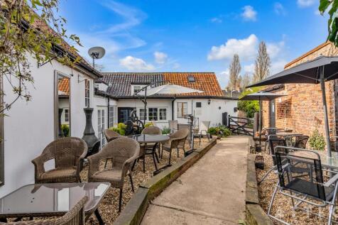 The White House The Street Westleton IP17 3AD (52)