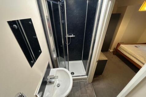 Swinegate, Grantham, NG31 photo 3