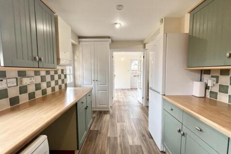 Sandpiper Drive, Uttoxeter, Staffordshire ST14 8TA photo 3