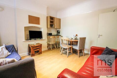 GAS & ELECTRIC INCLUDED £135pppw Trinity Avenue, Lenton, Nottingham photo 3