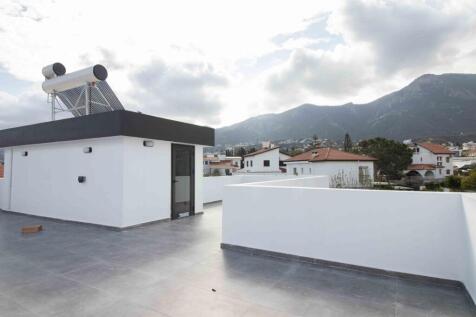 3-bedroom contemporary designed LUXURY villa + private swimming pool + underfloor heating infrastructure + cinema room Image 9999 24