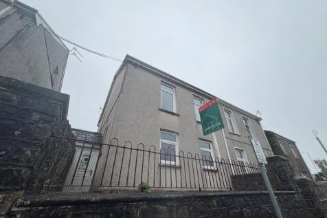 Bridgend, CF31 - property photo