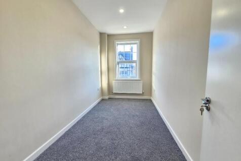 High Street, Orpington, Kent, BR6 photo 4