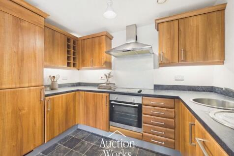 Kitchen / Living Area