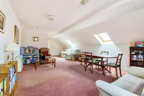 Owners Games Room (2).jpg