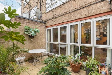 London, W14 - property photo