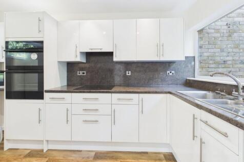 Marsham Lane, Gerrards Cross, Buckinghamshire, SL9 photo 4