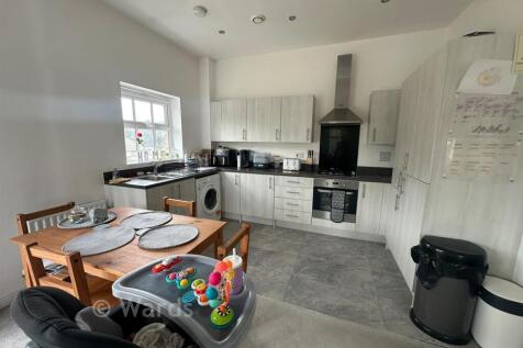 Kitchen Dining Area