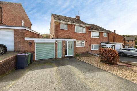 Click to visit Rightmove listing