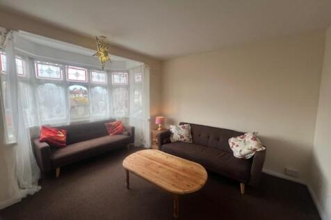 Felstead Road, Waltham Cross photo 4