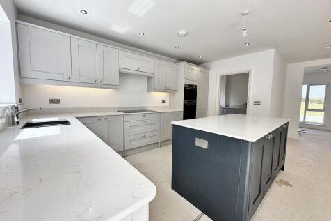 Family Dining Kitchen