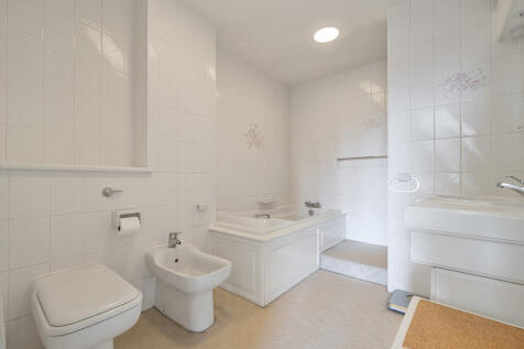 En Suite for Bedr...