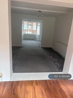Attlee Avenue, Doncaster, DN11 photo 5