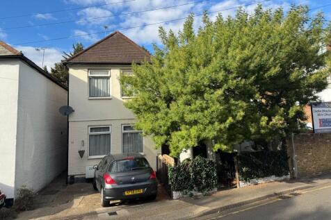 21 Cowleaze Road, Kingston-upon-Thames, Surrey, KT2 6DZ