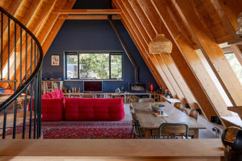 19583236_N57.jpg