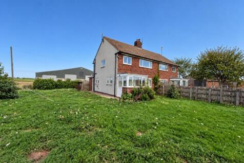 3-bed semi-detached on Cliff Road, Spridlington, Market Rasen, Lincolnshire, LN8, £1,000/mo