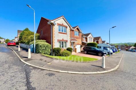 Glen Court, Dalry external shot