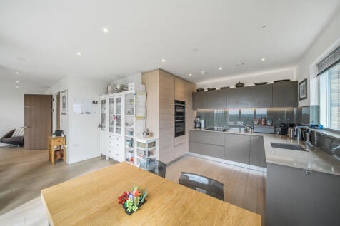 14-681cd70fd541a-...