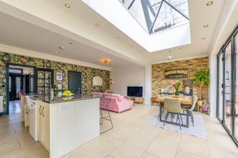 Kitchen/Living Room