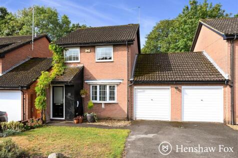 Southampton, SO16 - property photo