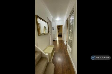 Hallway - Ground Floor - 1