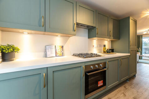 2 Chateau Mews 00...