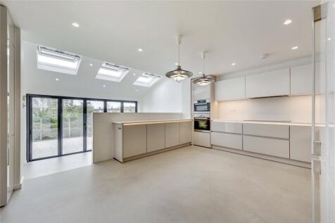 Kitchen/Reception