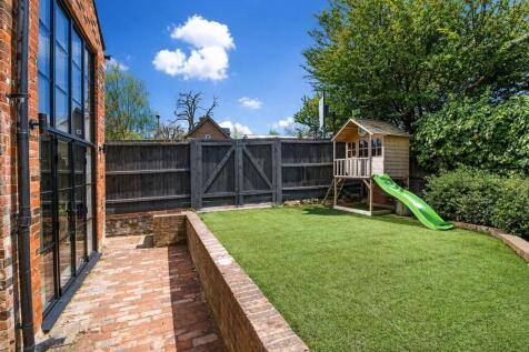 37 Old Park Road_Externals-8.jpg