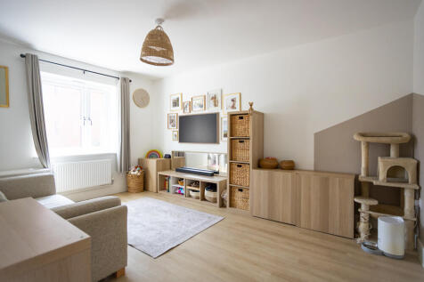 7-GLAZINGHOUSEDRIVE-1
