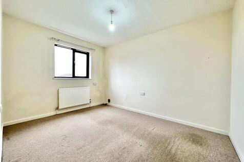 Alderney Place, Shenley Brook End, MK5 photo 4