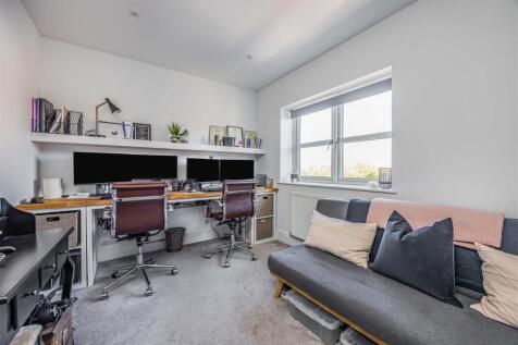 3 Dunkirk Rise, Southbourne-Small-PorticoMarketing