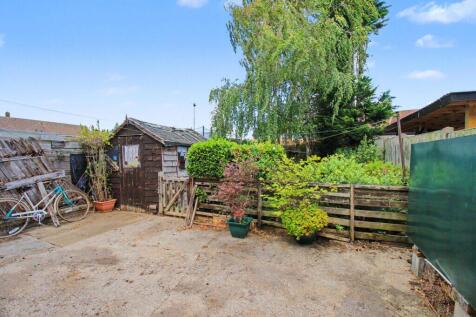 Chesswick Crescent - Garden
