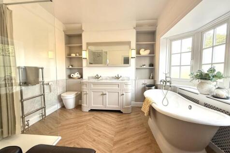 master bathroom.jpg