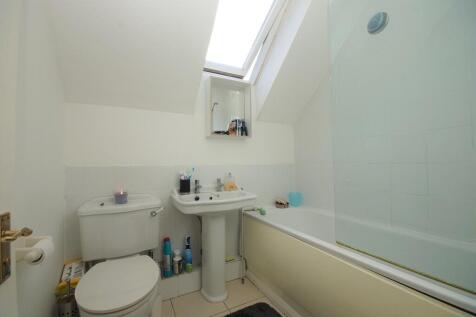 Granville Place , Elm Park Road photo 4
