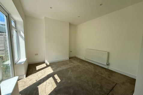 Gilbanks Road, Wollaston, Stourbridge, DY8 4RW photo 4
