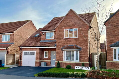 Leeds, LS25 - property photo